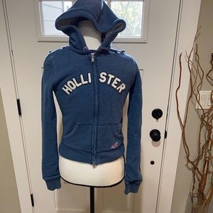 Women's Hollister Zip Up Jacket Fur Lined.  Size M